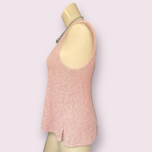 AE Pink Knit Tank Top with Cross Back Design - Picture 4 of 9